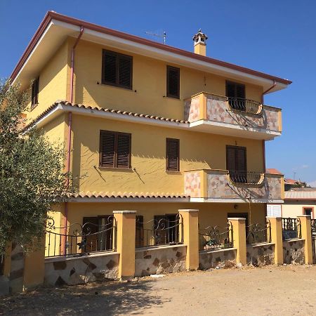 Апартаменти Casa Vacanze Al Parco Giba Екстер'єр фото